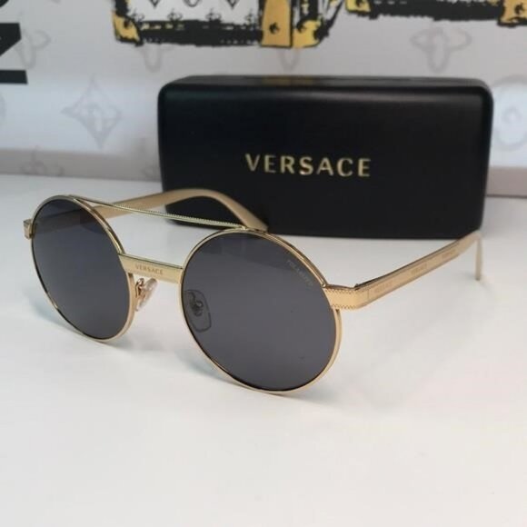New Versace VE2210 1002 Men’s Sunglasses, a striking blend of luxury and edgy - Picture 1 of 10
